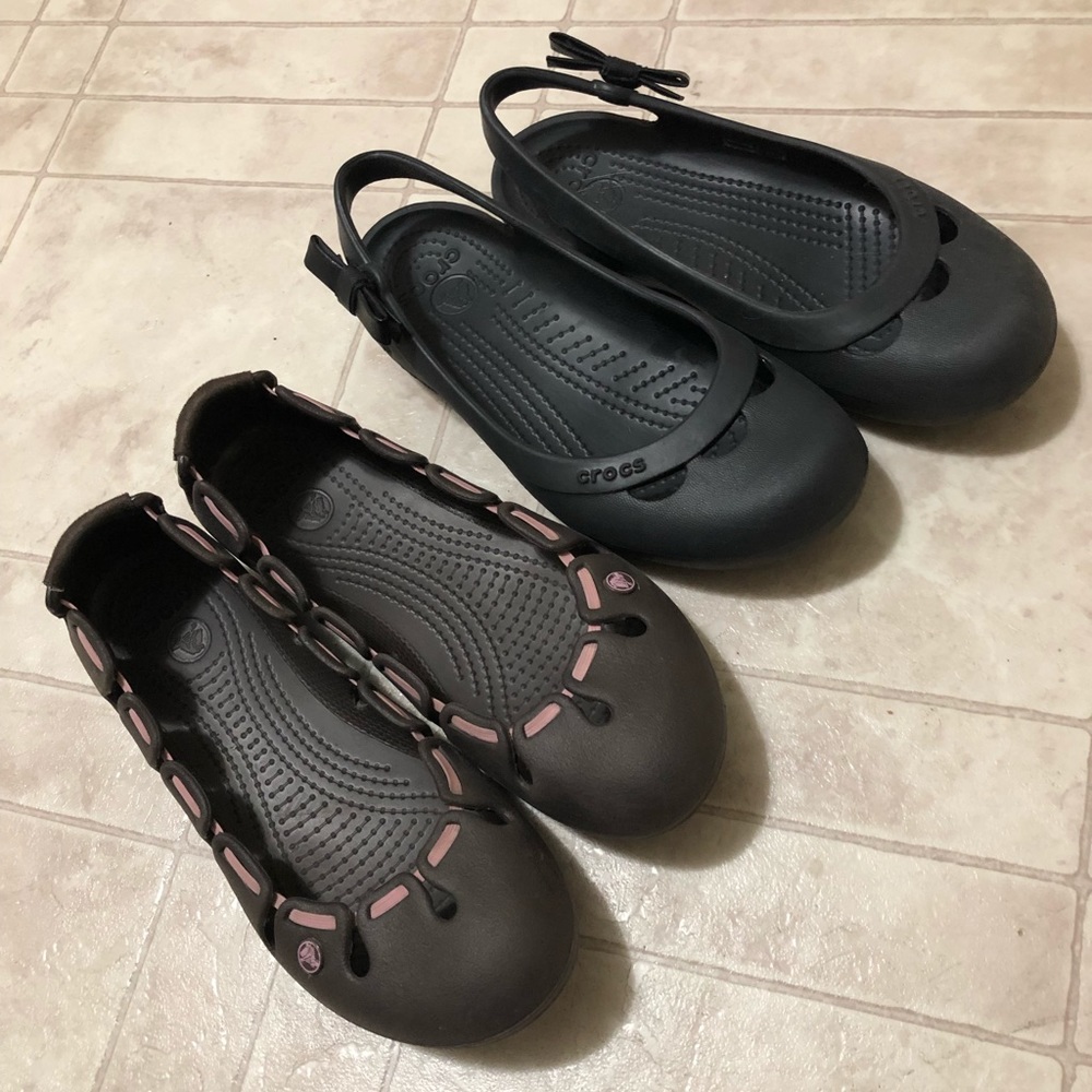 Brown and Black Crocs size 6